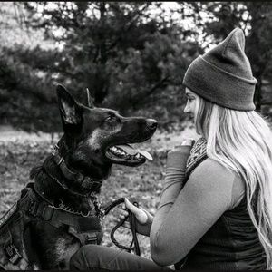 Meet your Posher, Hillary